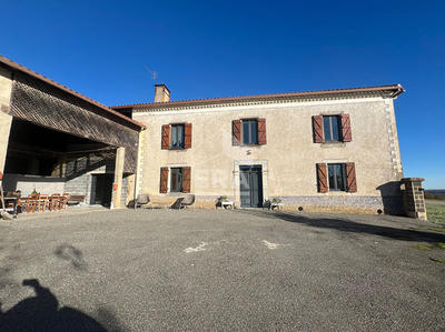 Maison - 166 m² - 5 pièces