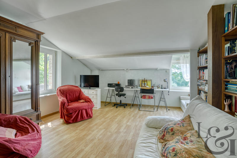 Maison - 182 m² - 6 pièces