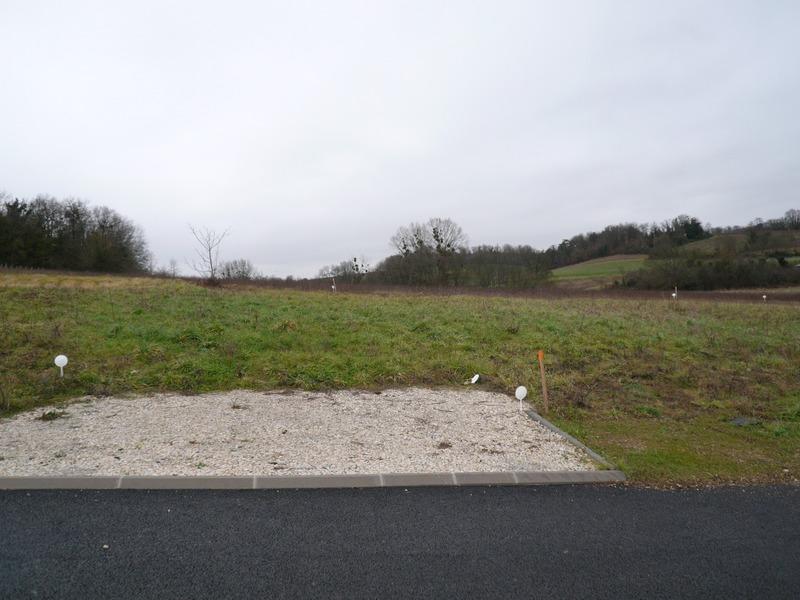 Terrain constructible - 606 m²