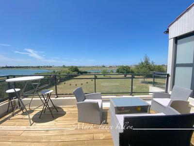 Maison - 232 m² - 8 pièces