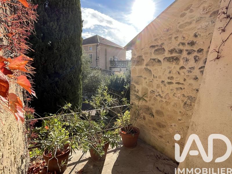 Maison - 225 m² - 11 pièces