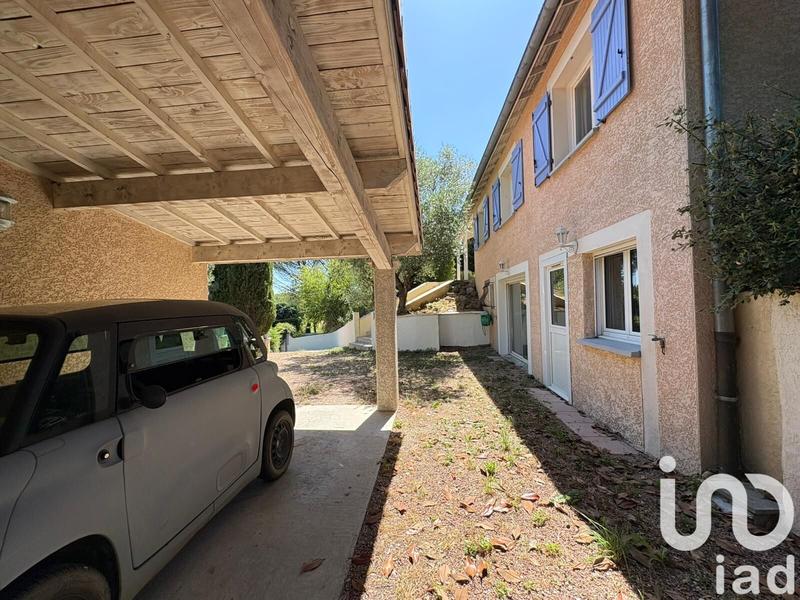 Maison - 203 m² - 7 pièces