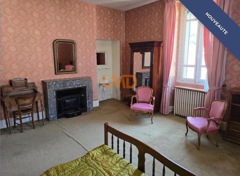 Maison - 274 m² - 9 pièces