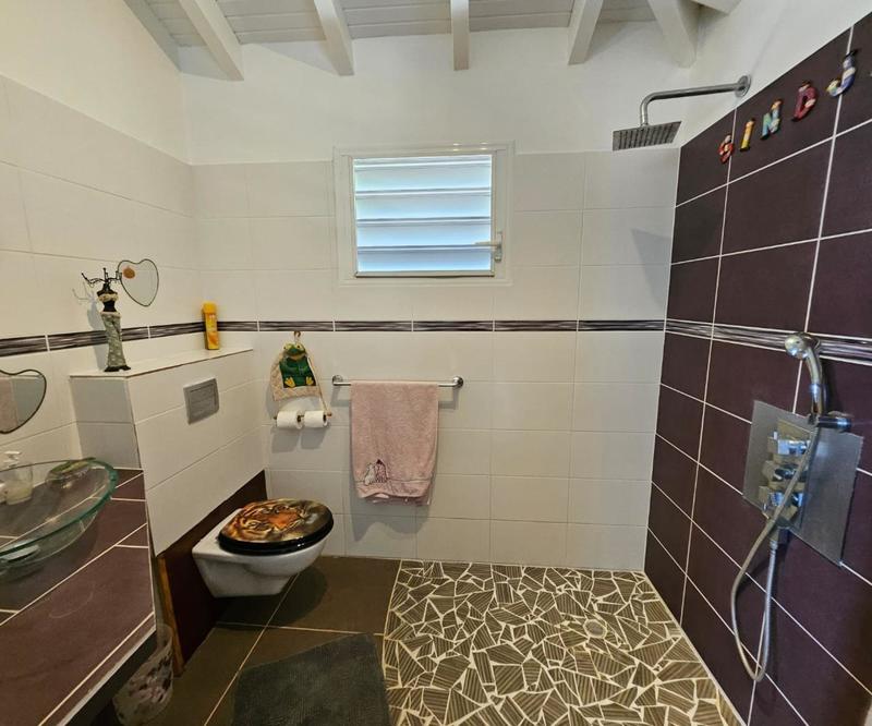 Villa - 121 m² - 8 pièces