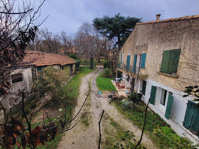 Maison - 600 m² - 12 pièces