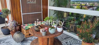 Appartement - 97 m² - 4 pièces