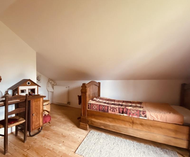 Maison - 147 m² - 10 pièces