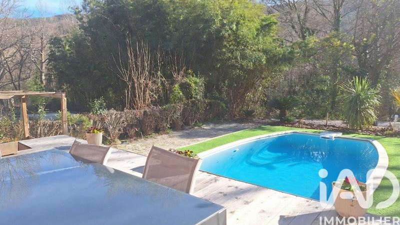 Maison - 136 m² - 6 pièces