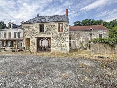 Maison - 180 m² - 7 pièces