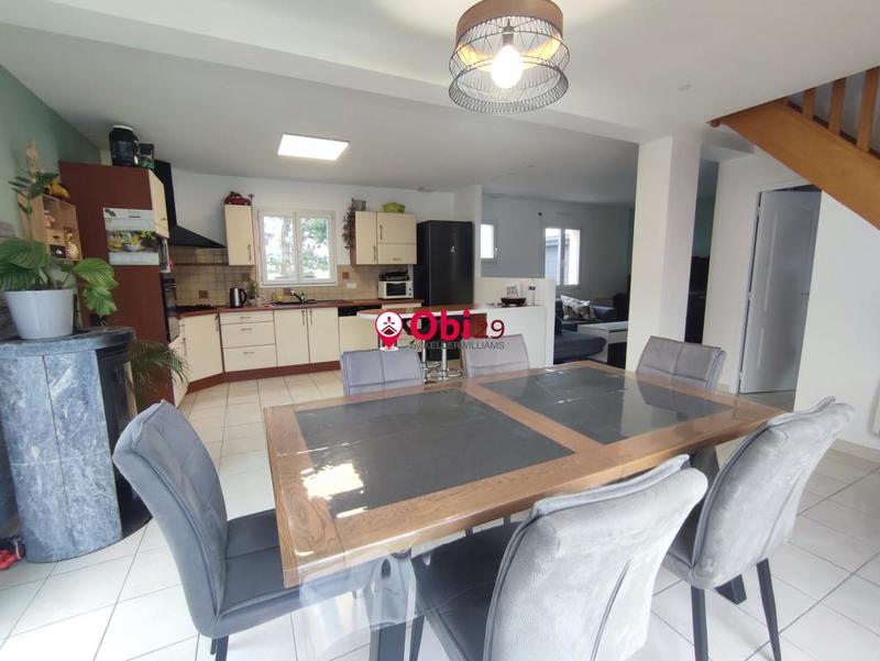 Maison - 92 m² - 4 pièces