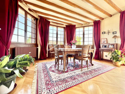 Maison - 183 m² - 7 pièces