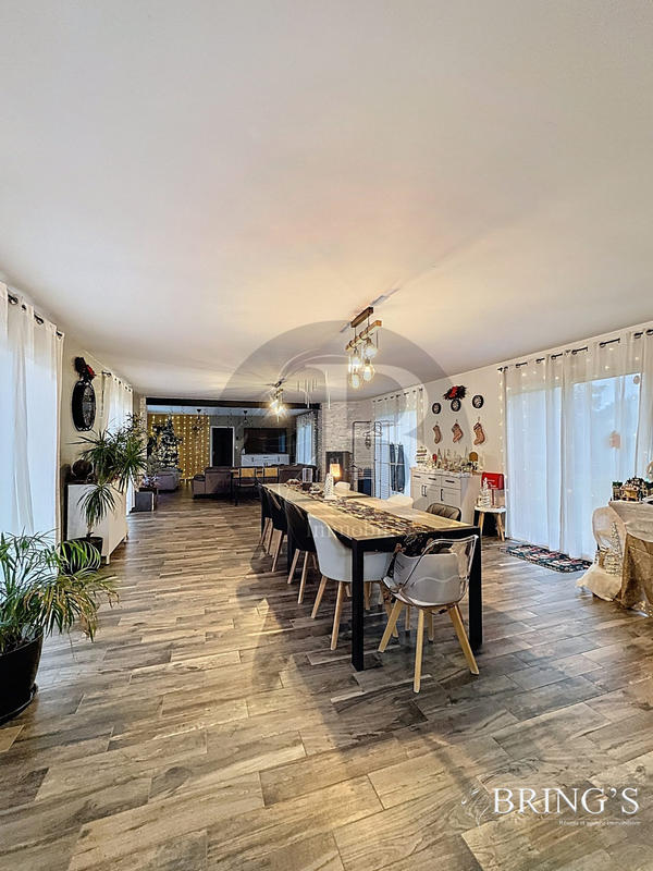 Maison ancienne - 274 m² - 10 pièces