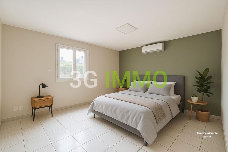 Maison traditionnelle - 218 m² - 9 pièces