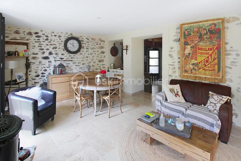 Demeure - 150 m² - 9 pièces