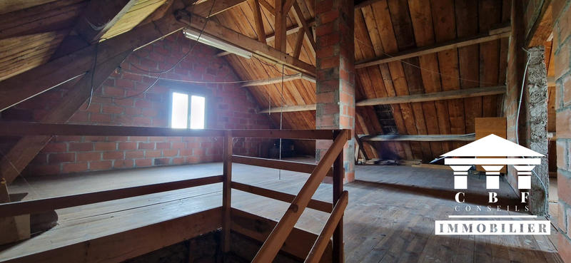 Maison traditionnelle - 99 m² - 5 pièces