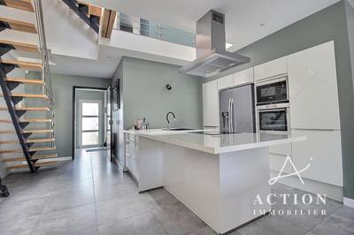 Maison - 155 m² - 5 pièces