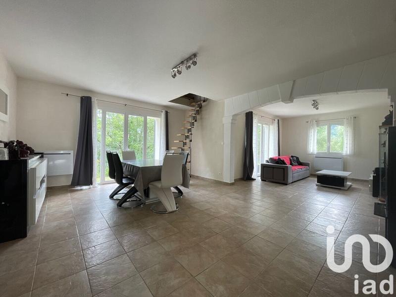 Maison - 141 m² - 5 pièces