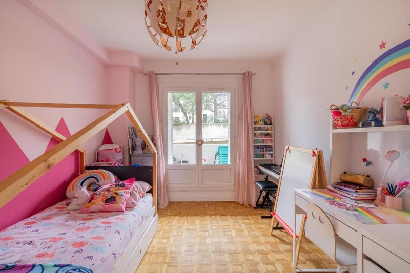 Appartement - 102 m² - 5 pièces