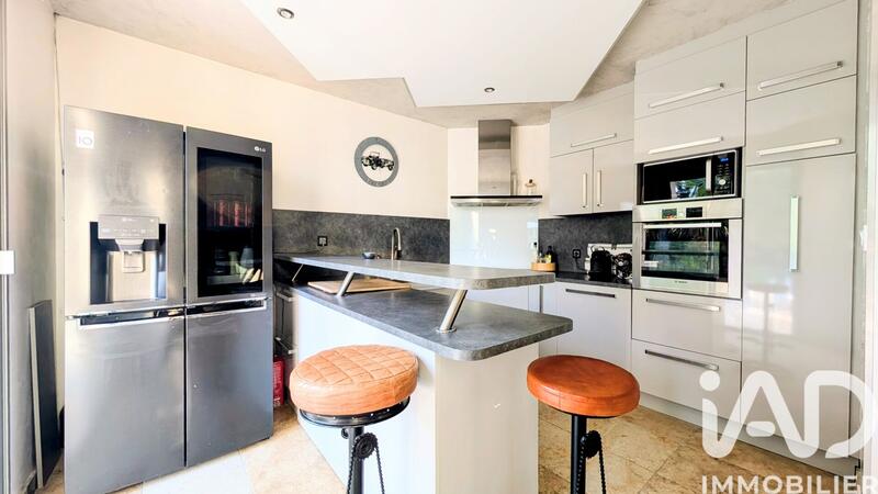 Maison - 130 m² - 5 pièces