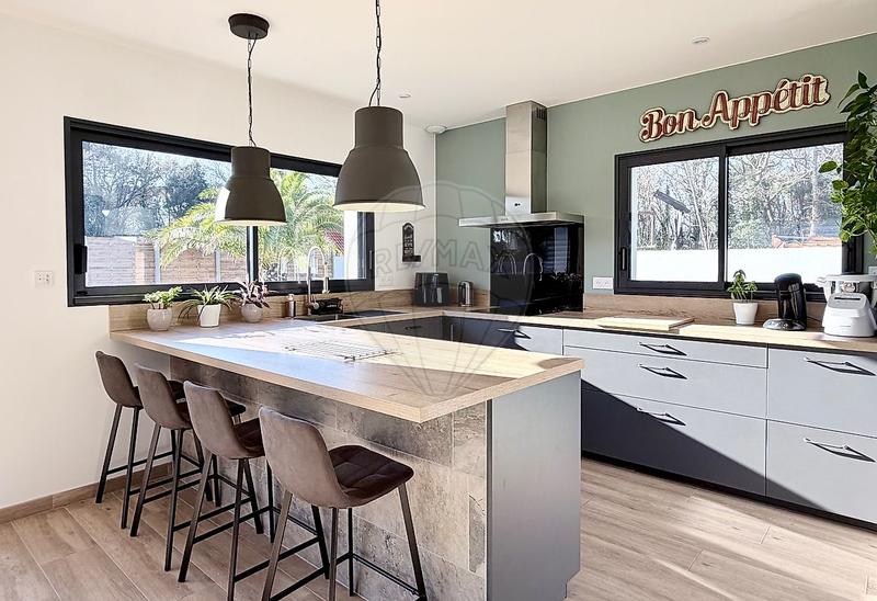 Maison - 130 m² - 4 pièces