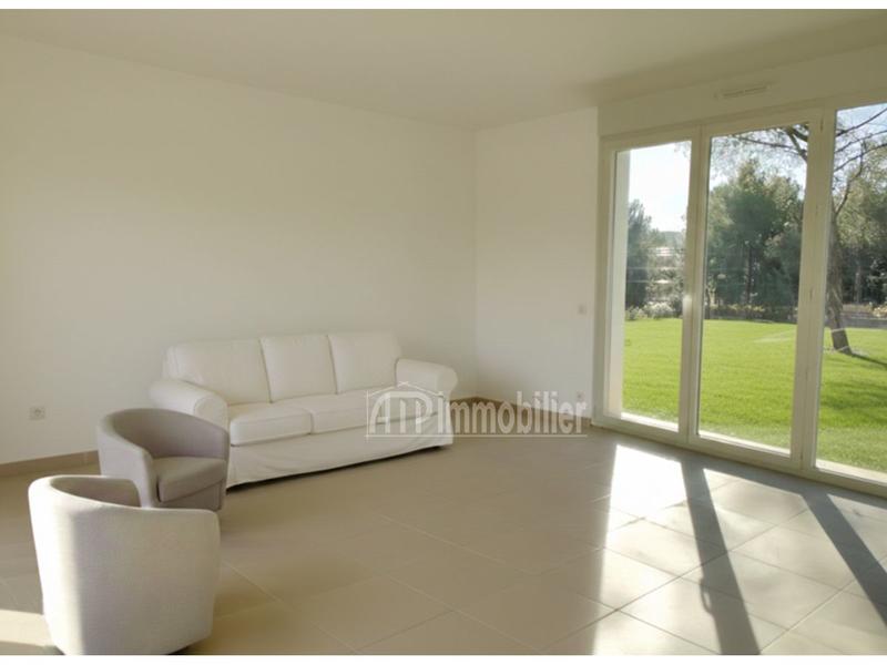 Maison traditionnelle - 78 m² - 4 pièces