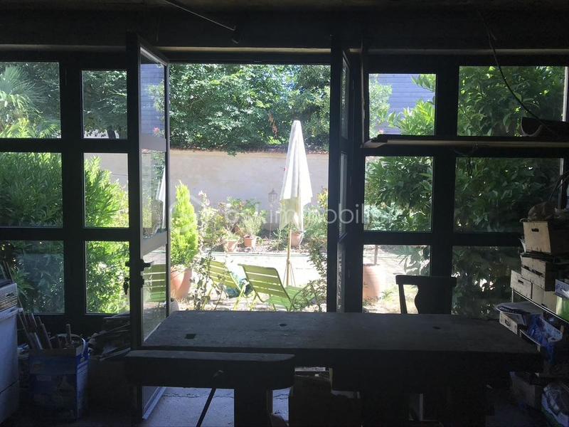 Propriété - 473 m² - 14 pièces