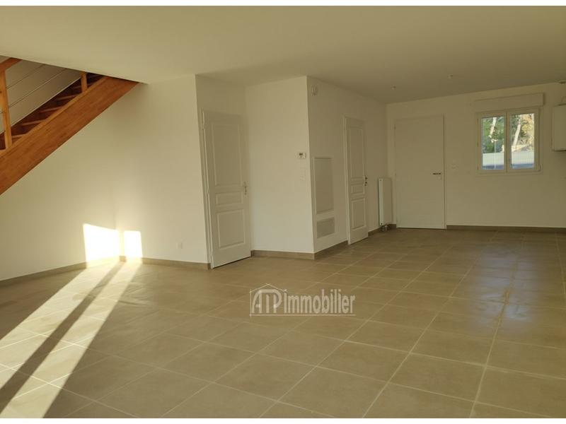 Maison traditionnelle - 80 m² - 4 pièces