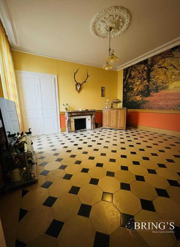 Maison - 196 m² - 6 pièces