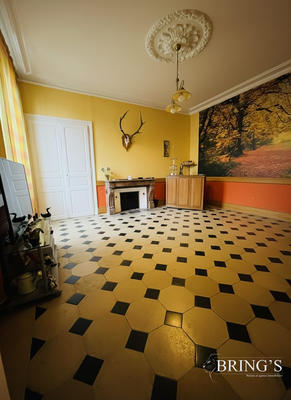 Maison - 196 m² - 6 pièces