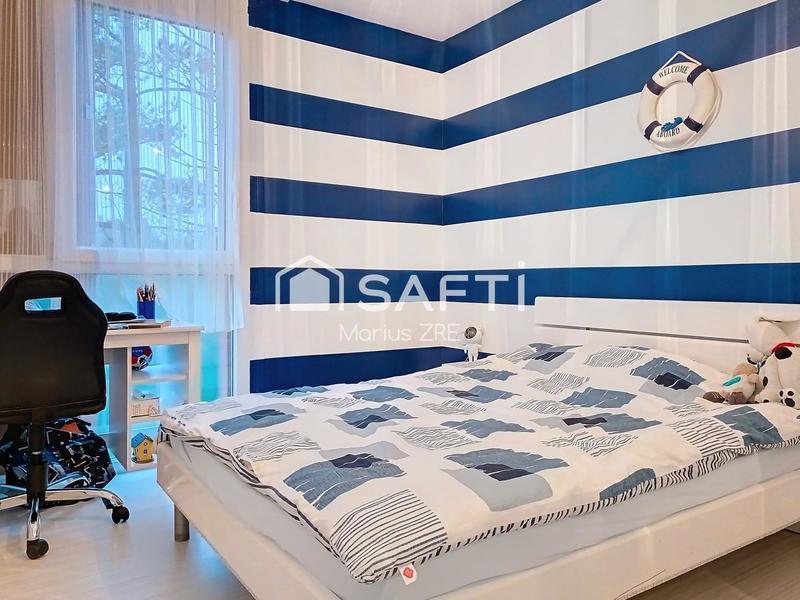 Appartement - 100 m² - 6 pièces