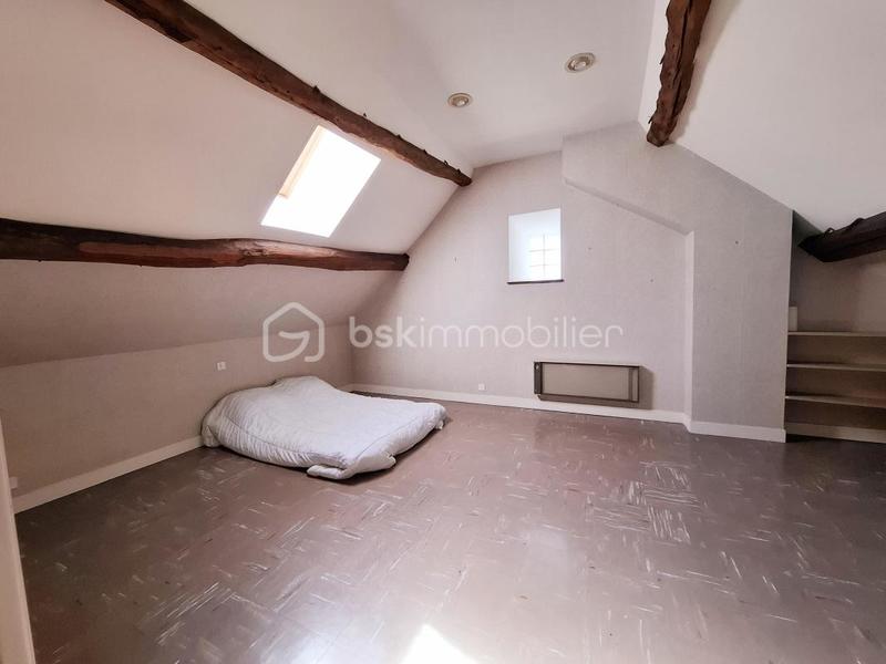 Maison en pierre - 91 m² - 4 pièces