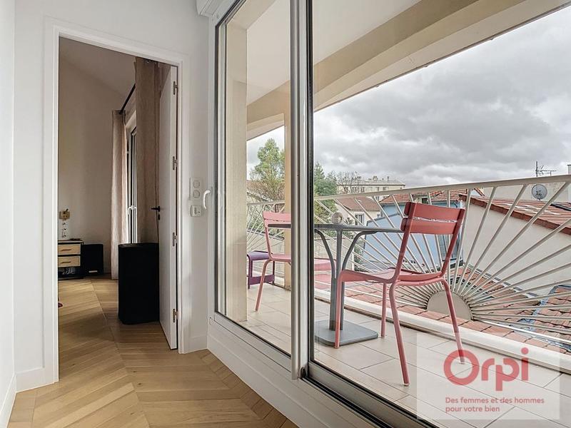 Maison - 187 m² - 7 pièces