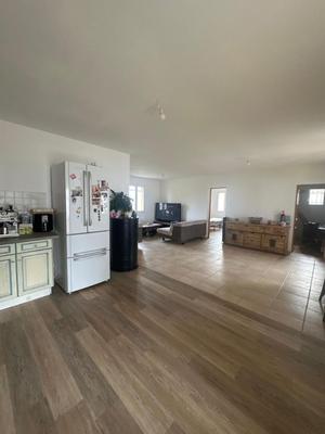 Maison - 98 m² - 4 pièces