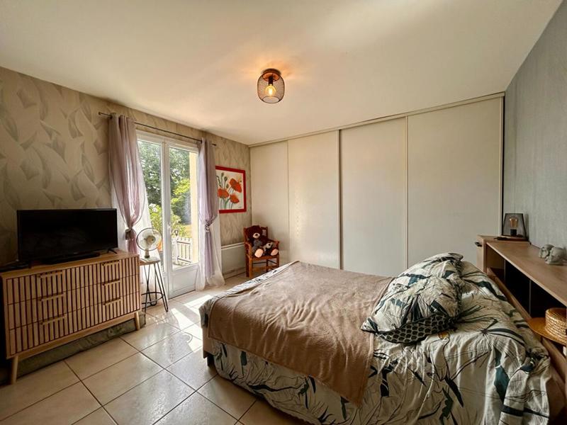 Maison - 181 m² - 8 pièces