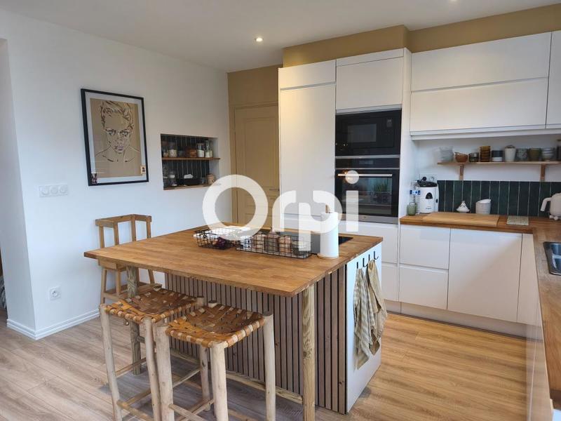 Maison - 122 m² - 4 pièces