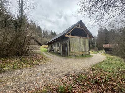 Moulin - 400 m² - 2 pièces