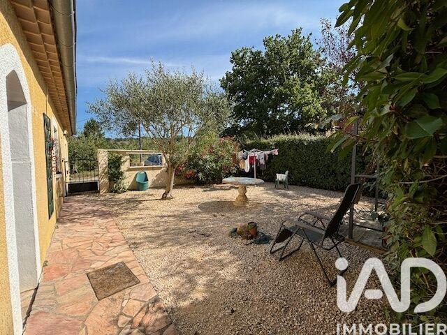 Maison - 200 m² - 8 pièces