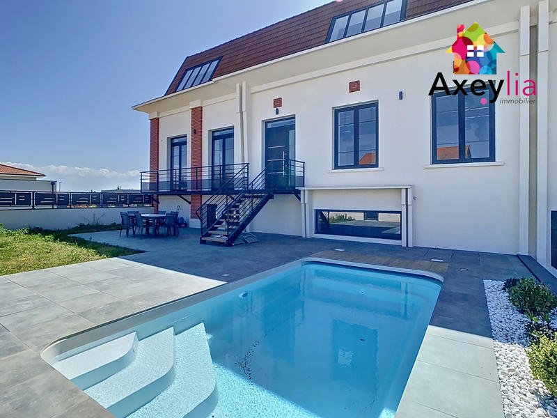 Loft - 278 m² - 5 pièces