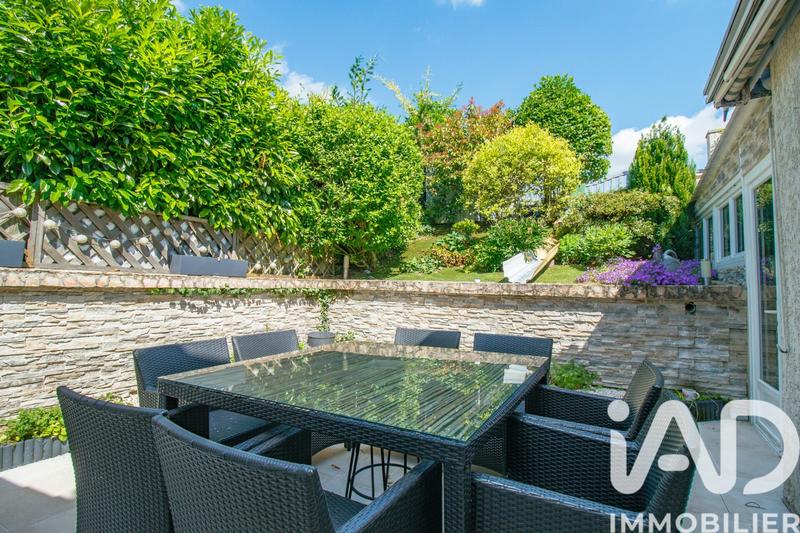 Maison - 158 m² - 7 pièces