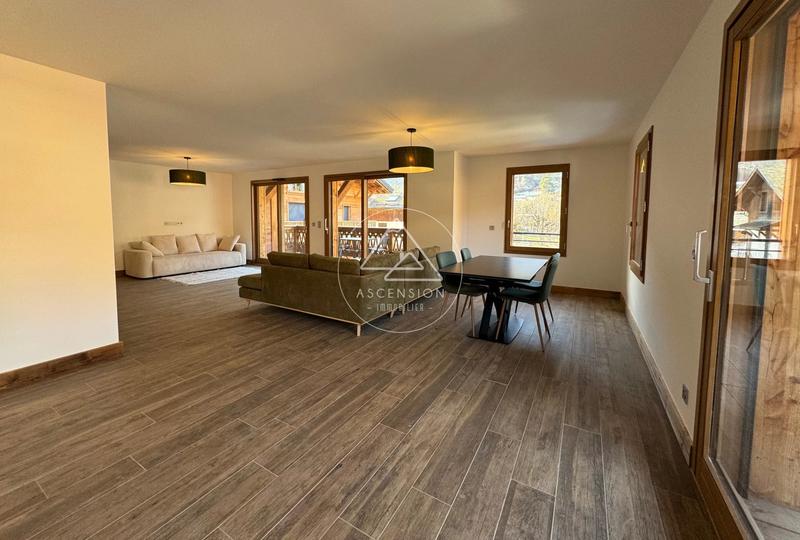 Appartement - 150 m² - 5 pièces