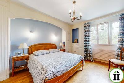 Maison ancienne - 266 m² - 8 pièces