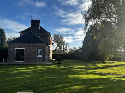 Maison - 170 m² - 9 pièces