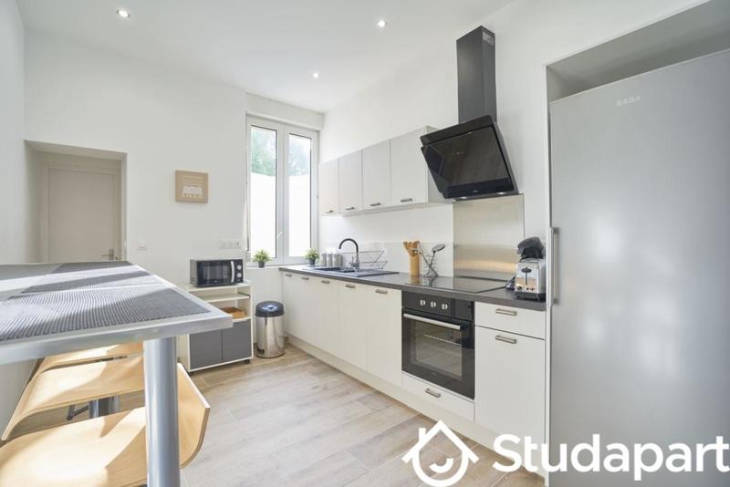 Chambre - 13 m² - 1 pièce