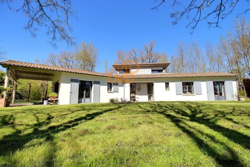 Maison - 173 m² - 8 pièces