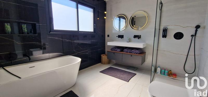 Maison - 142 m² - 5 pièces