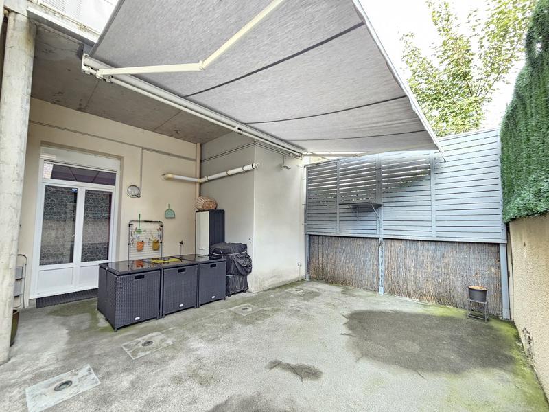 Appartement - 90 m² - 3 pièces