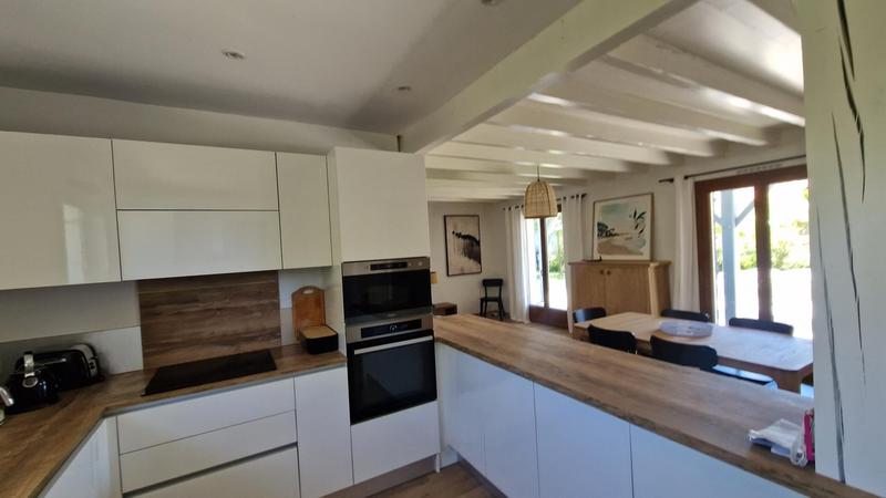 Maison - 93 m² - 5 pièces