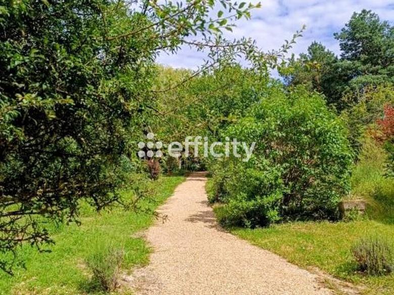 Maison - 164 m² - 8 pièces