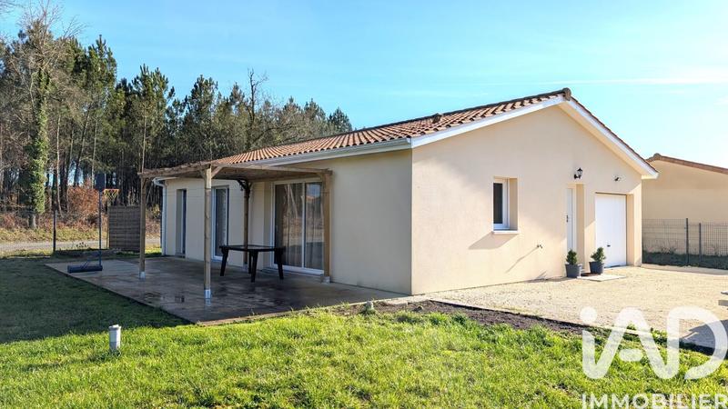 Maison - 93 m² - 5 pièces