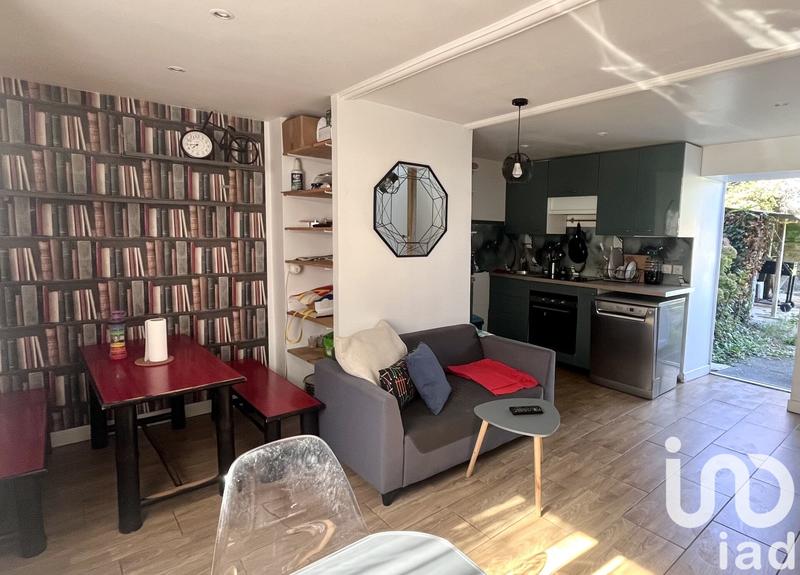 Maison - 90 m² - 5 pièces